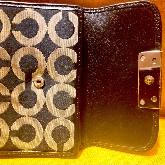 Coach Wallet - Picture 3 of 4